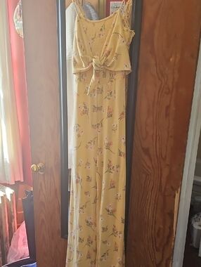 No Boundaries White Clothing Care Tag